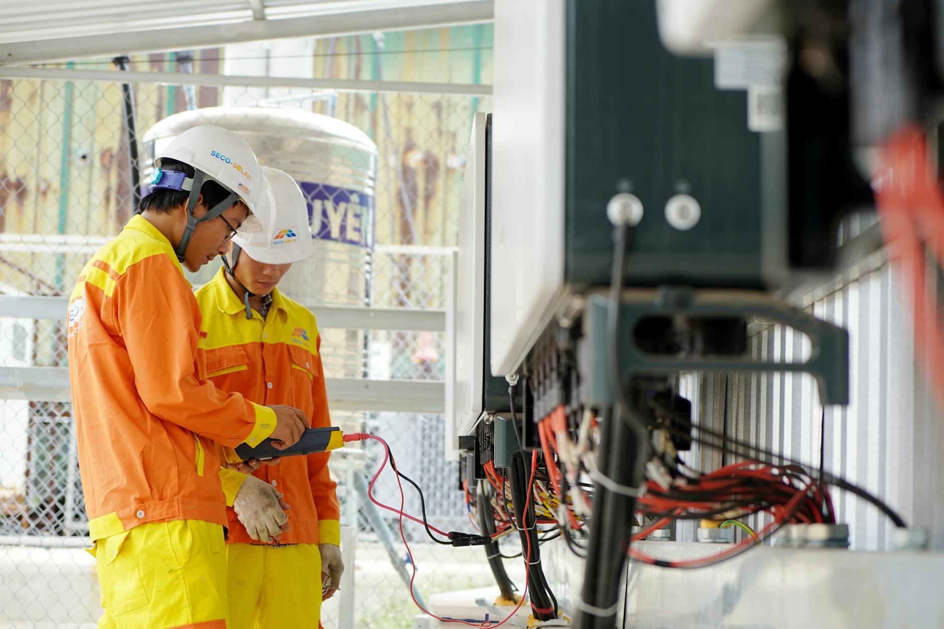 Lithium Battery Inverters: The New Face of Power Backup Systems