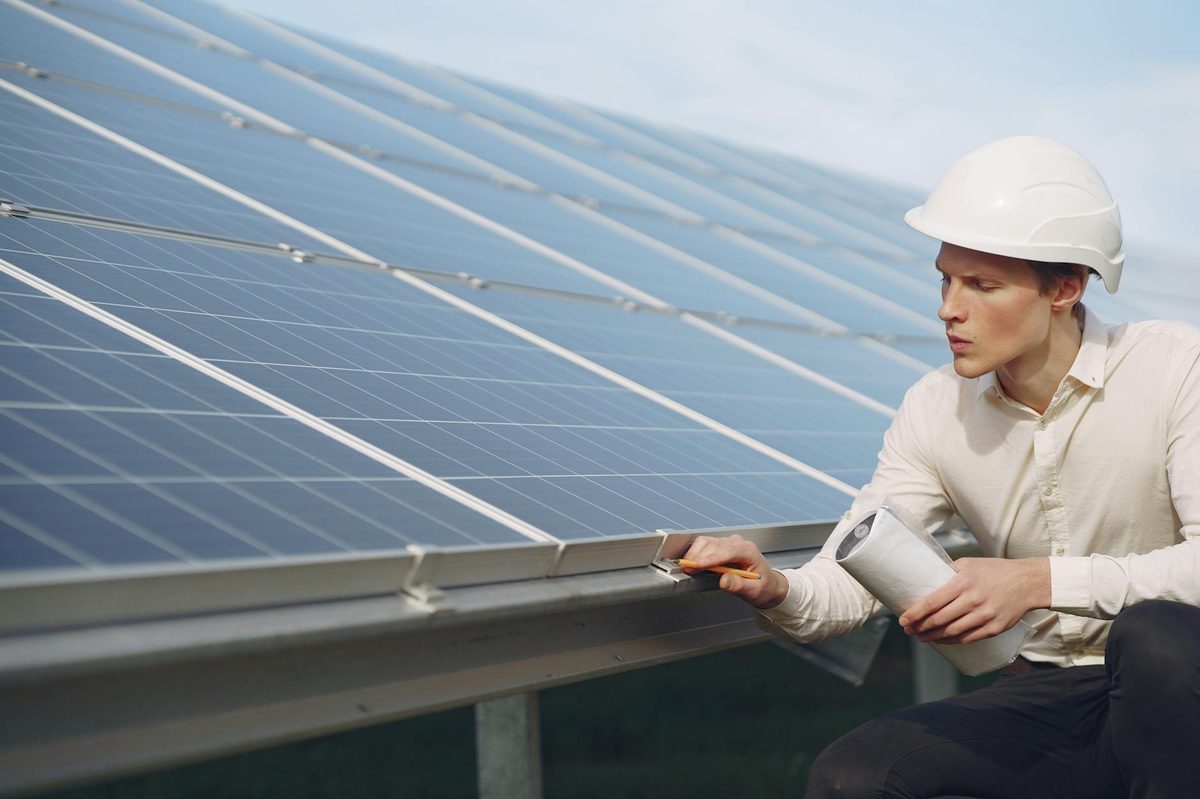 “Maximizing Efficiency: How Solar PCUs Boost Productivity”