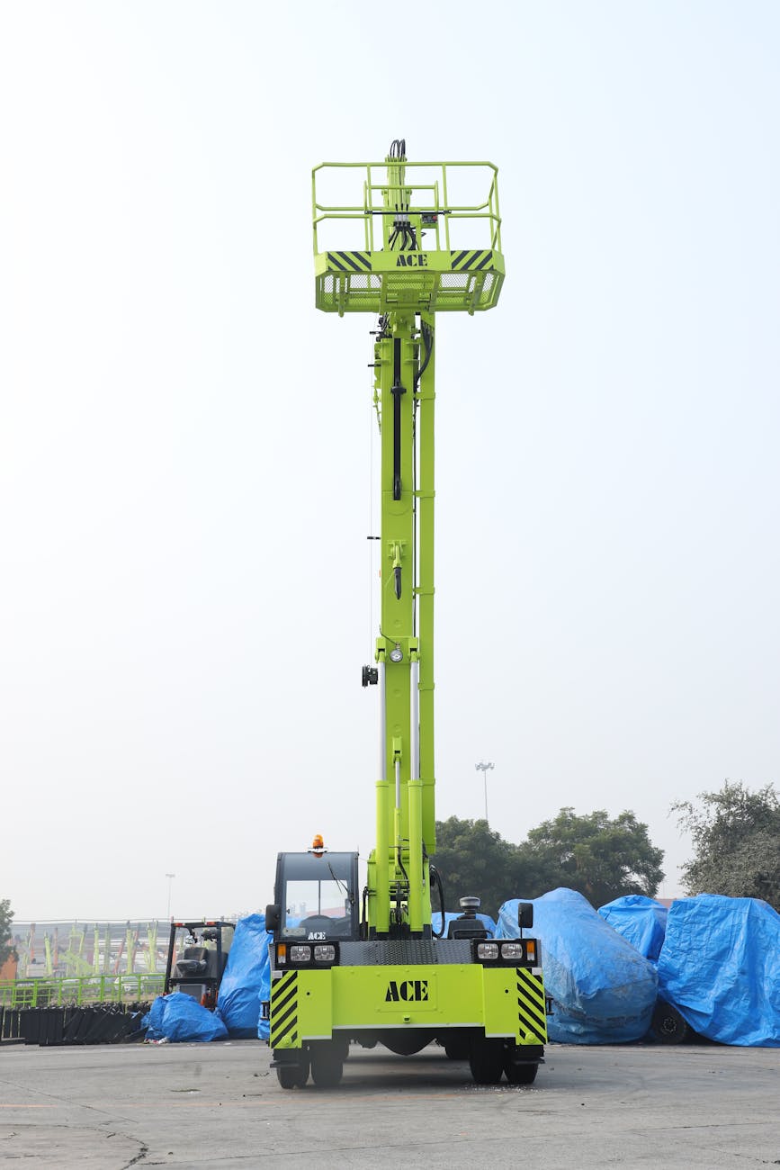 Seamless Lift Operation: Lithium Battery Inverters in Pune Society