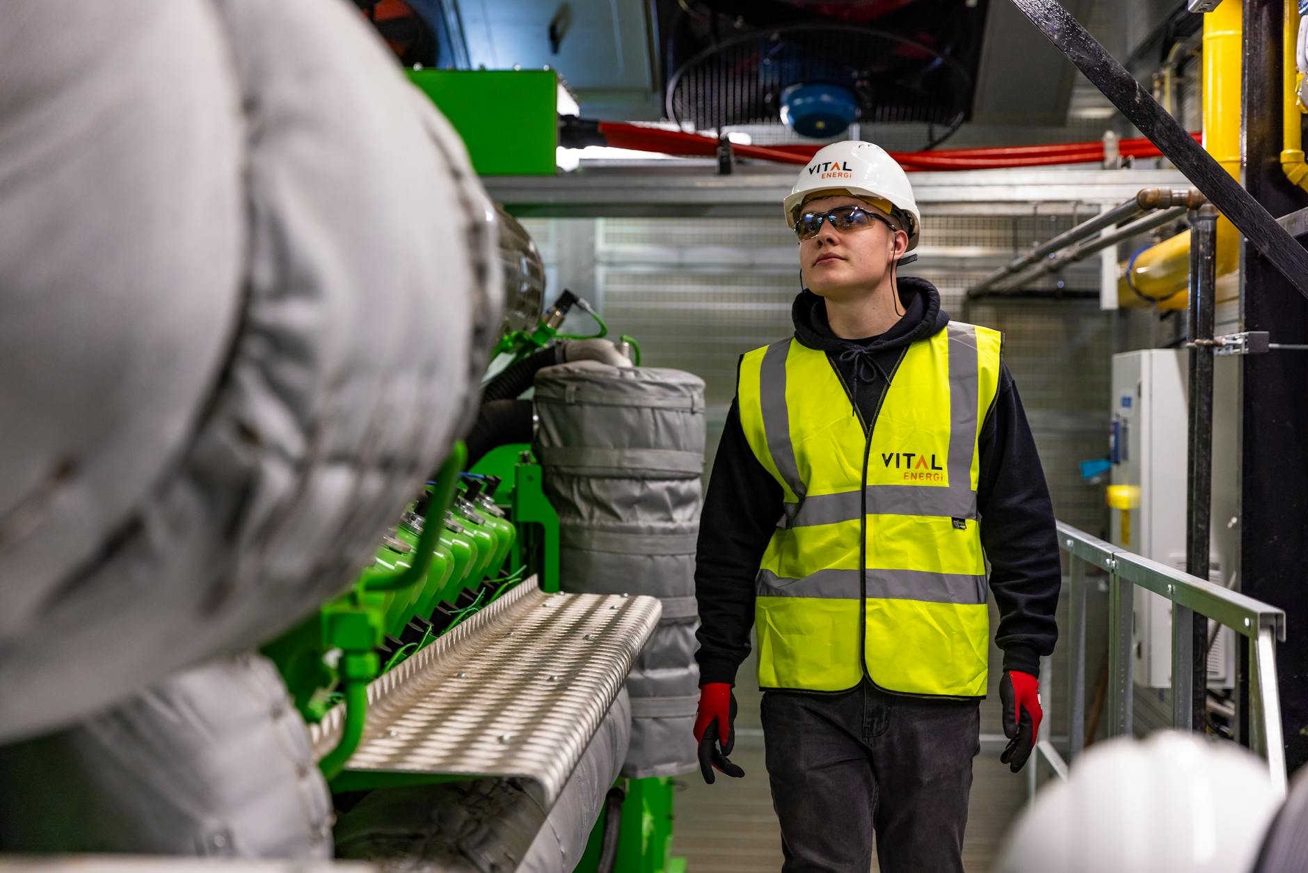 The Best Diesel Generator Alternative: Lithium Battery ESS by Su-vastika
