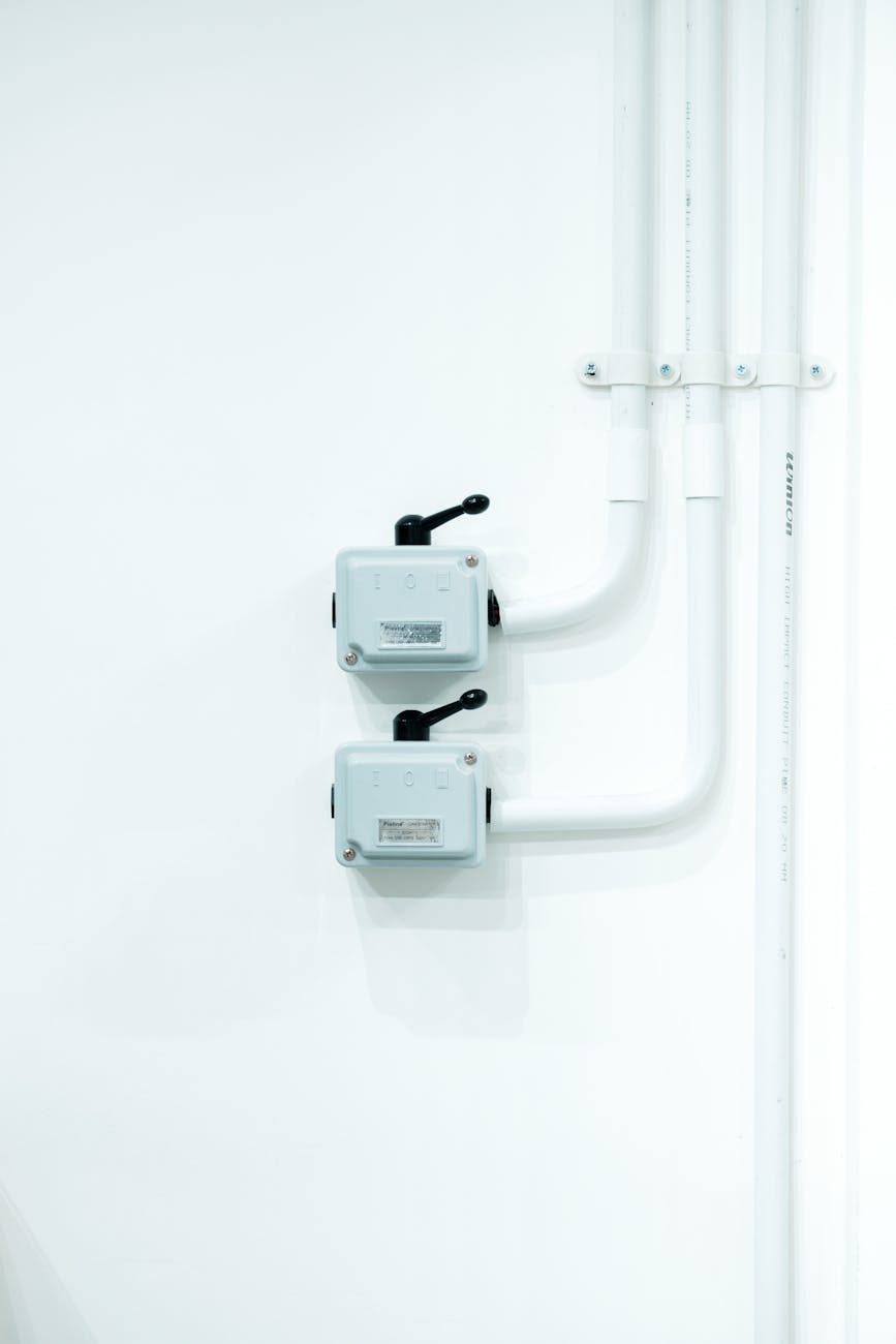 The Importance of Maintenance Switch During Inverter/UPS Failure