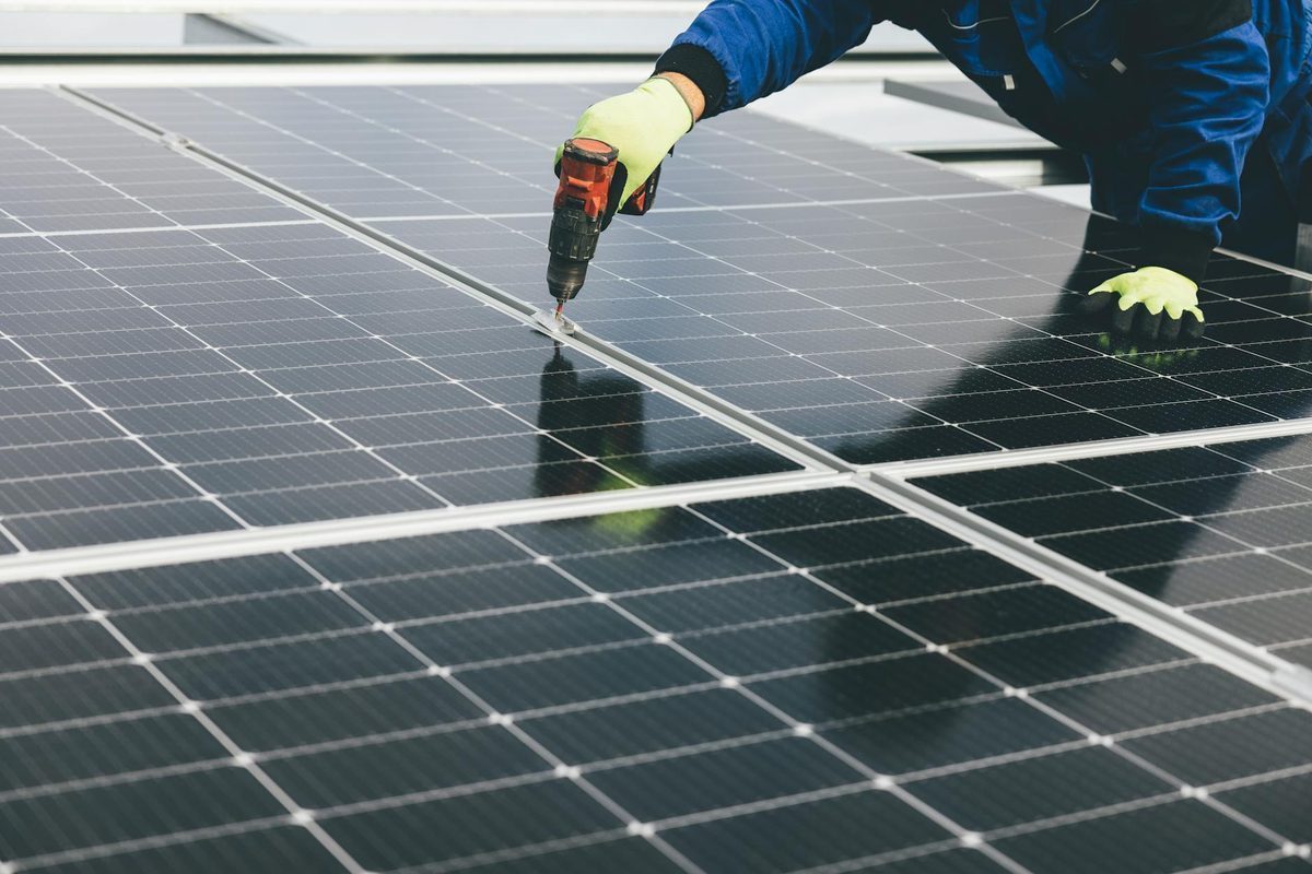 What is AI-Based Solar PCU and How Does it Work?